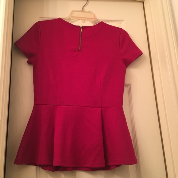 Forever 21 Fuchsia Peplum Top - Picture 2 of 3